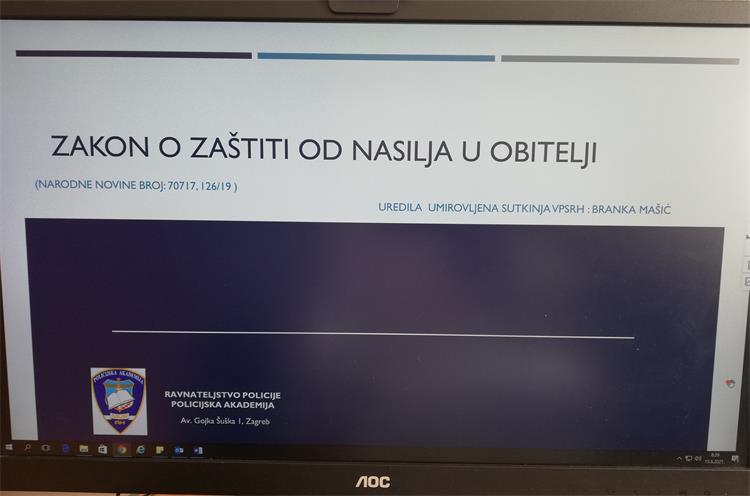 Slika /02_vijesti/2021/6 mjeseci/Tečaj rukovođenja u slučaju nasilja u obitelji/Nasilje u obitelji .jpg